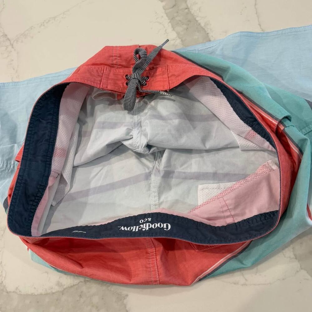 Goodfellow & Co™ Board Shorts Swim Trunks Men’s 40 Blue/Red Striped Tie Front - Picture 6 of 6
